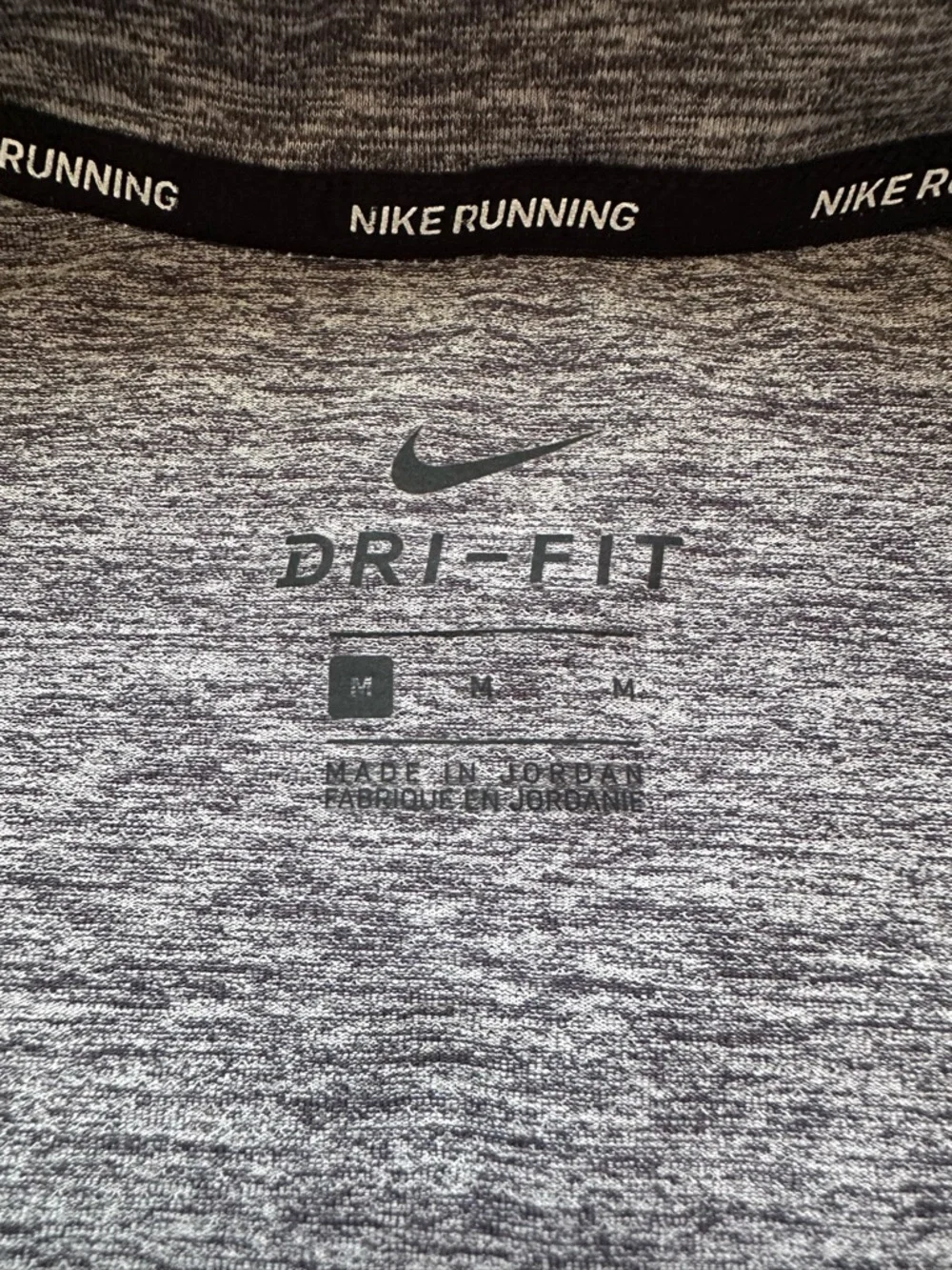 Nike Running Dri-FIT Men’s Sz M Gray Quarter Zip Long Sleeve Top Great Condition